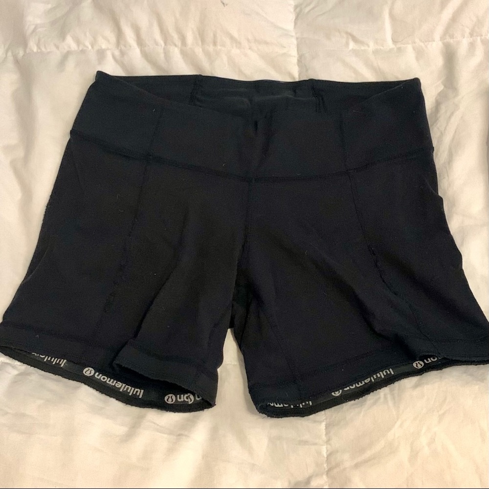 Lululemon vintage running shorts Sz 8 black